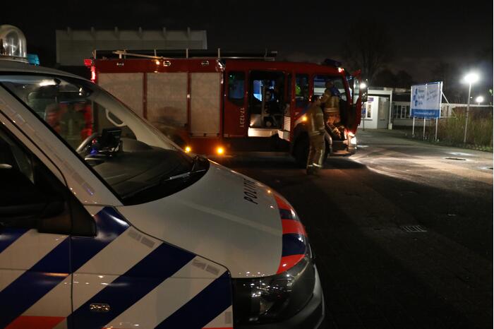 Brandweer onderzoekt brandmelding in ontmoetingscentrum de Tuyter