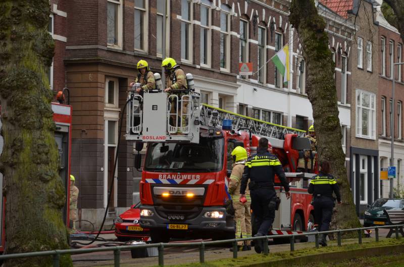 Veel rook bij brand in appartementencomplex