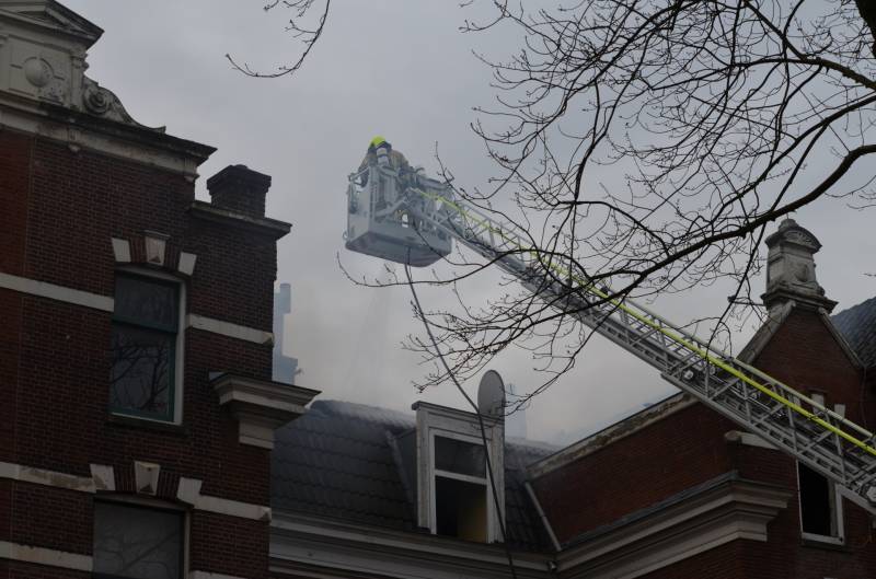 Veel rook bij brand in appartementencomplex