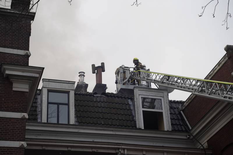 Veel rook bij brand in appartementencomplex