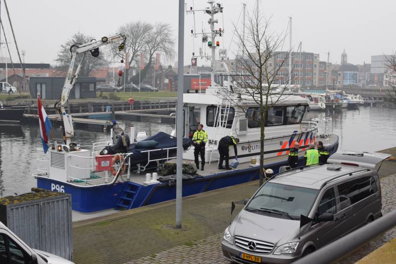 Stoffelijk overschot in het water gevonden