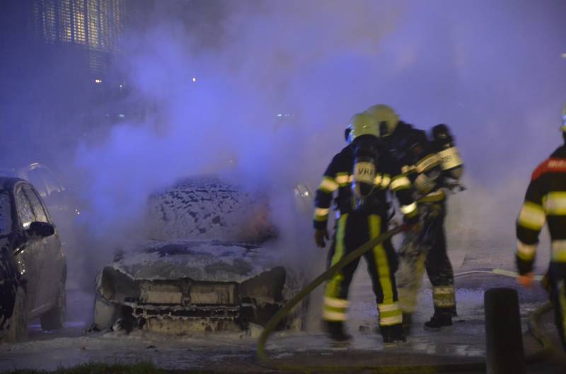 Auto verwoest door brand