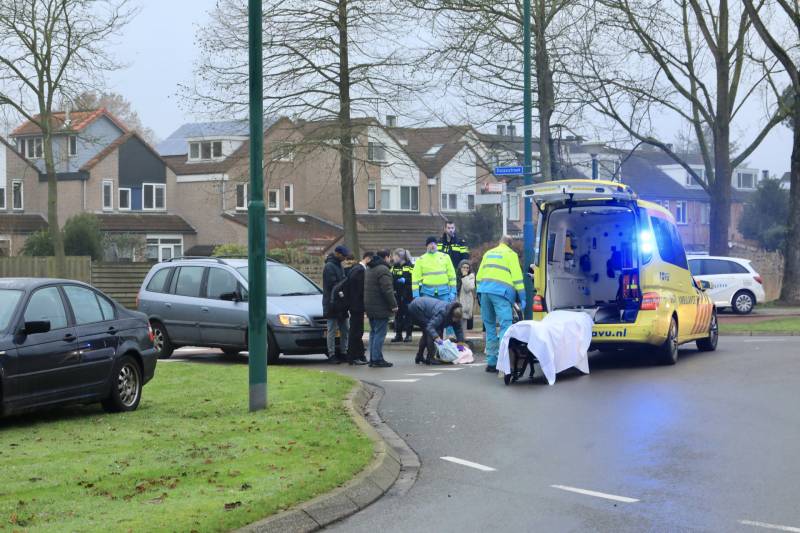 Overstekende fietsster aangereden