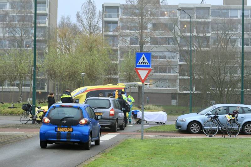 Overstekende fietsster aangereden
