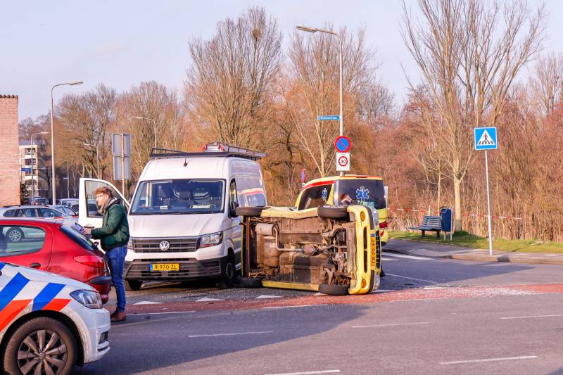 Flinke crash op kruising