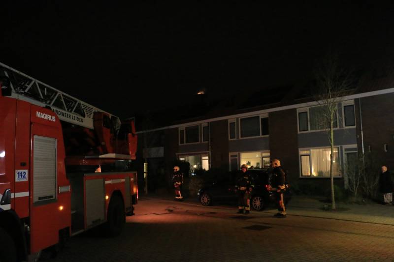 Flinke brand in schoorsteen geblust
