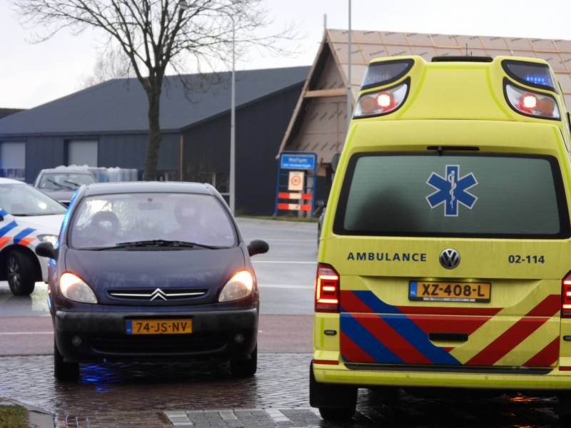 E-bikester gewond na botsing met auto