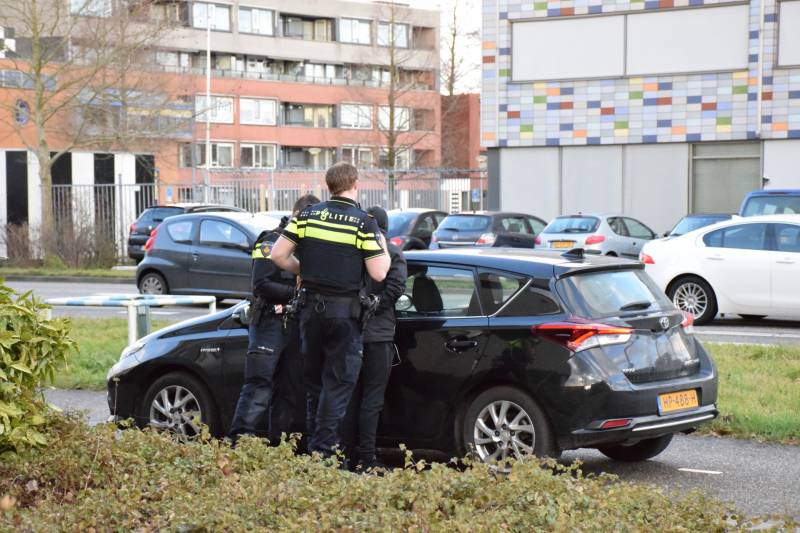 Politie onderzoekt mogelijk schietincident bij NS station Goverwelle
