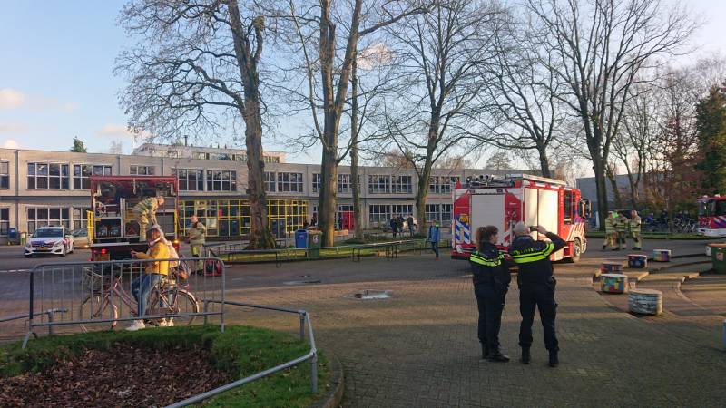 Christelijk lyceum ontruimd na brand op toilet