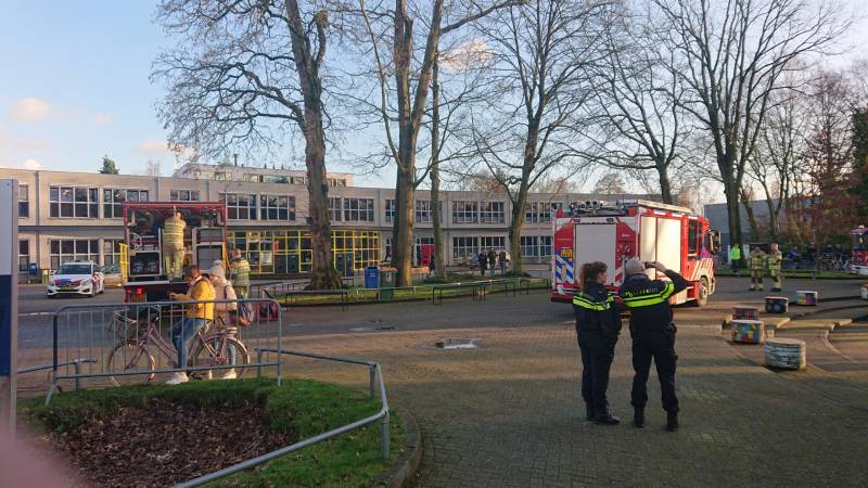 Christelijk lyceum ontruimd na brand op toilet