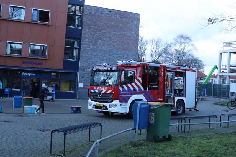 Christelijk lyceum ontruimd na brand op toilet