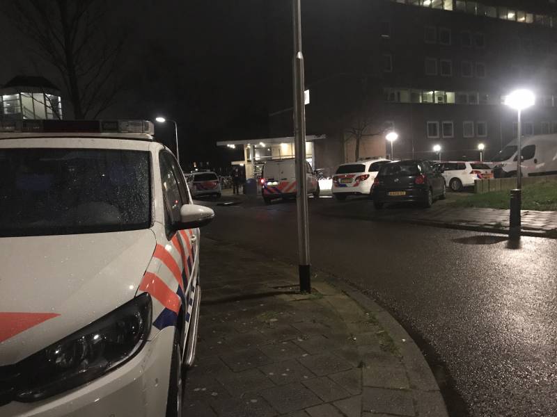 Inbreker overleden na val van flat