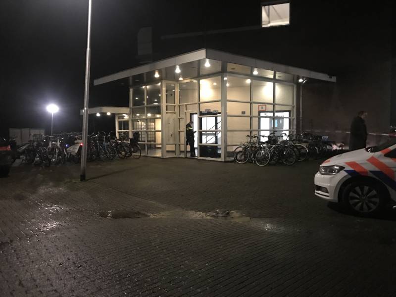 Inbreker overleden na val van flat