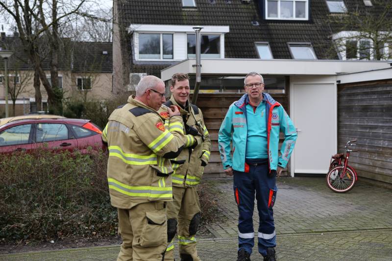 Brand in schuur achter woning