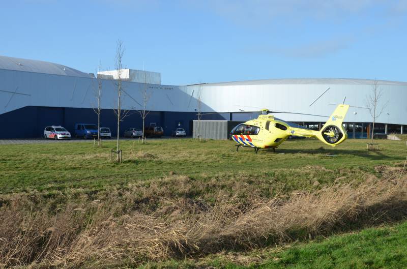 Persoon zwaargewond na val op ijs