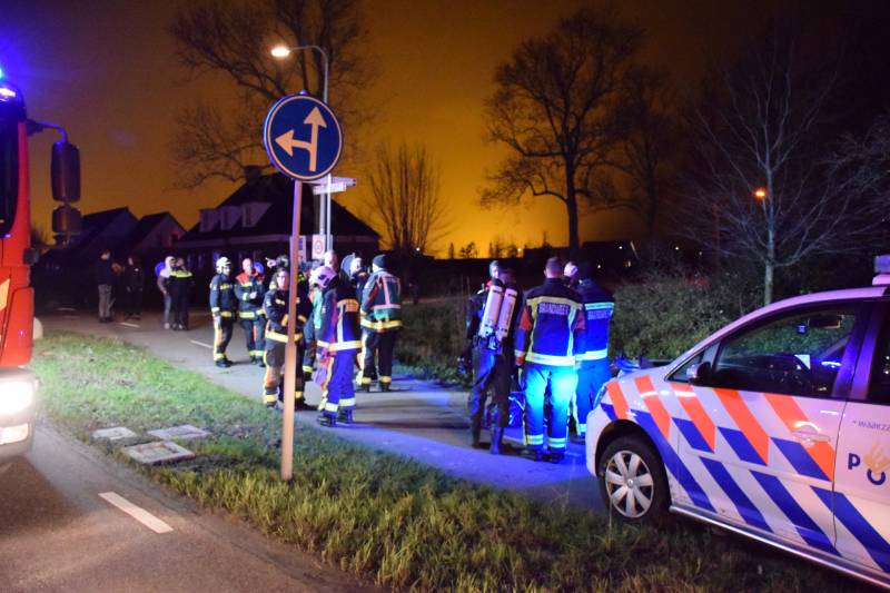 Bestuurder spoorloos na auto te water