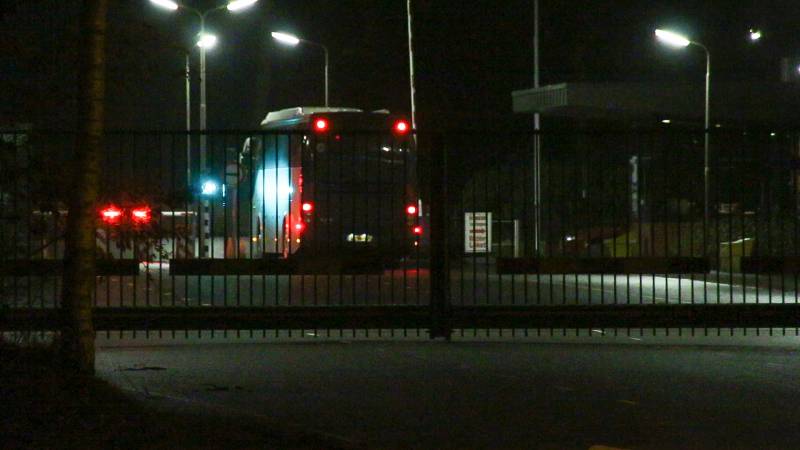 Coronavirus-evacués aangekomen defensieterrein Camp New Amsterdam