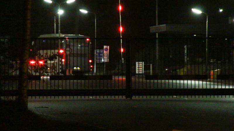 Coronavirus-evacués aangekomen defensieterrein Camp New Amsterdam