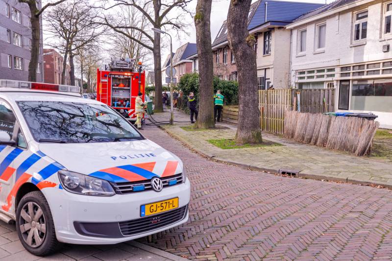 Arrestatieteam haalt man uit woning