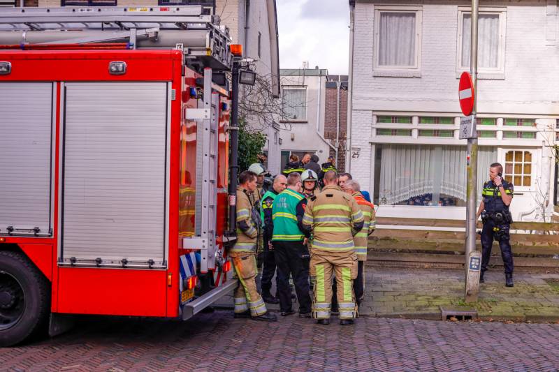 Arrestatieteam haalt man uit woning