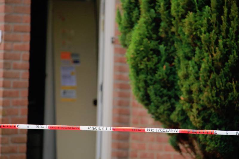 Bewoonster op hoofd geslagen door vluchtende inbreker