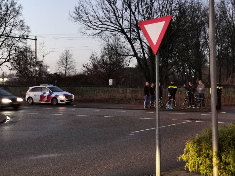 Fietser licht gewond na aanrijding met auto