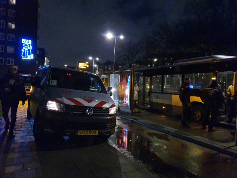 Ruit van bus kapot na verkeersruzie