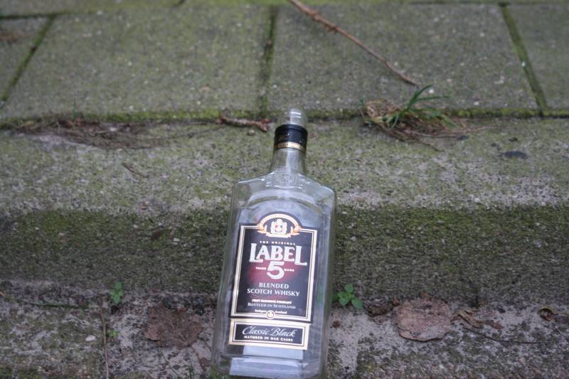 Bloemen voor man die overleed na de val van flat