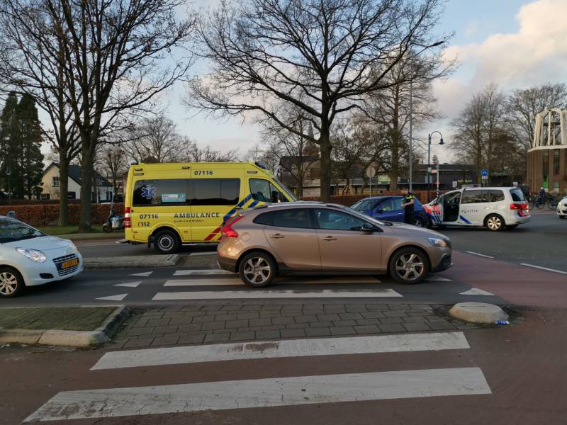 Fietser gewond na aanrijding met auto
