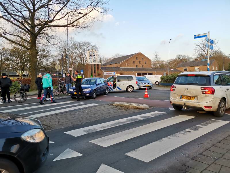 Fietser gewond na aanrijding met auto