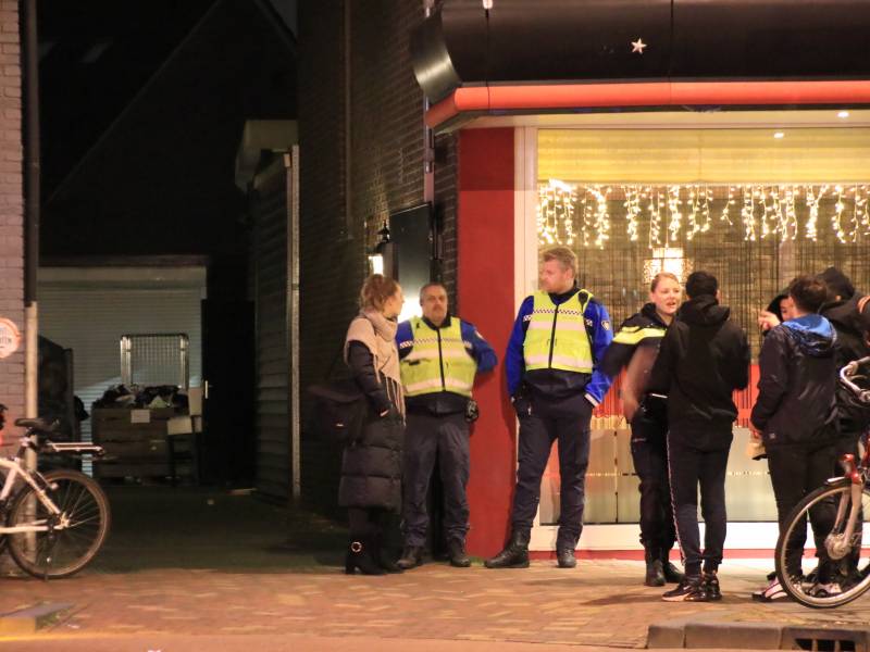 Politie doet inval in woning