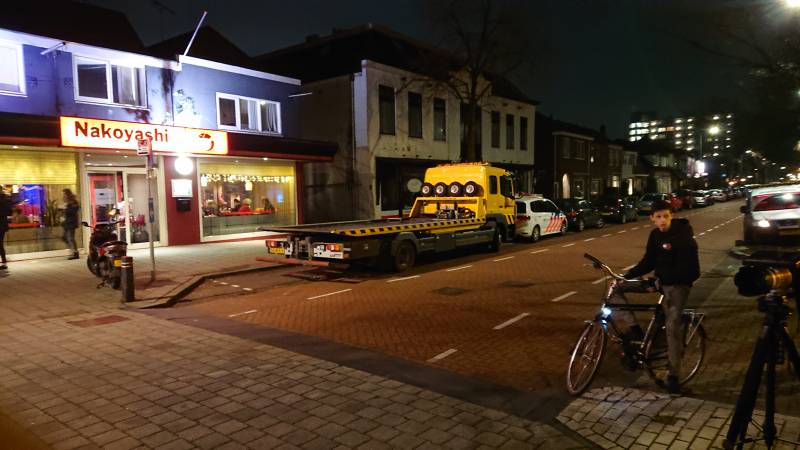 Politie doet inval in woning