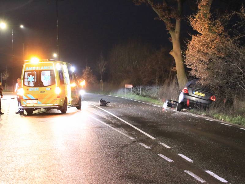 Auto crasht na achtervolging