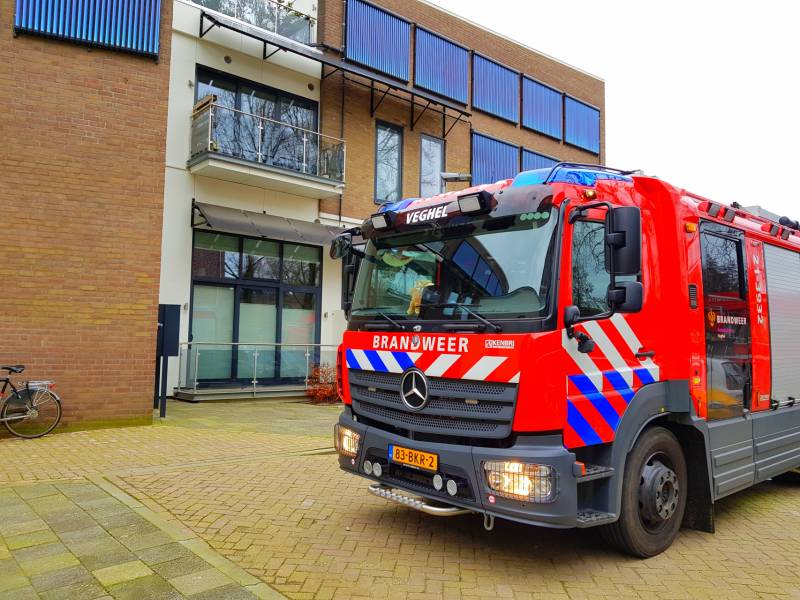 Zonnepanelen losgerukt door harde wind