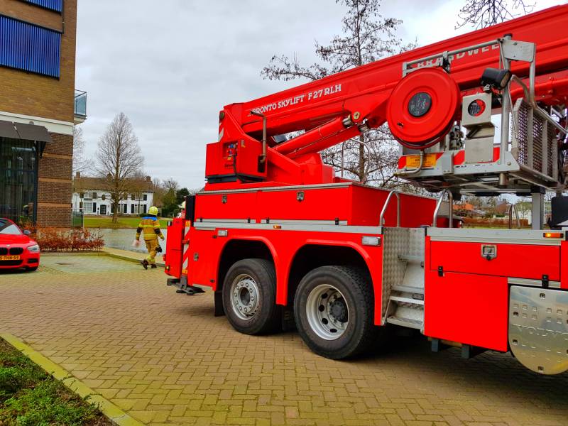Zonnepanelen losgerukt door harde wind