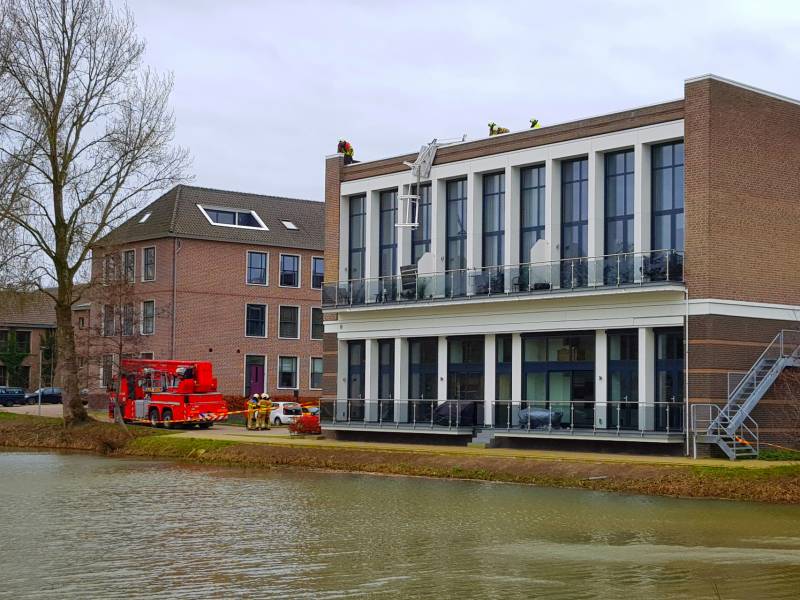 Zonnepanelen losgerukt door harde wind