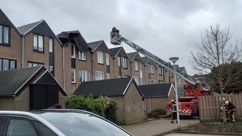 Dak van woning laat los