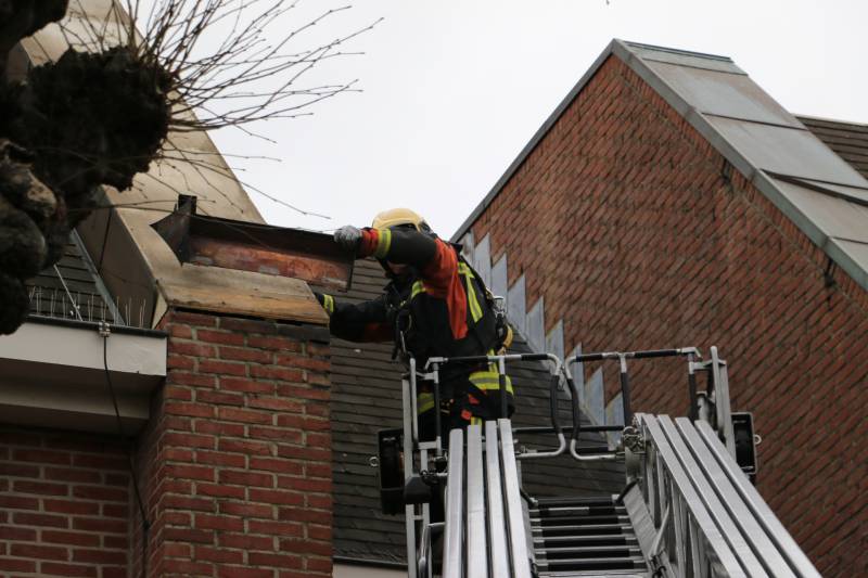 Hulpdiensten druk met stormschades