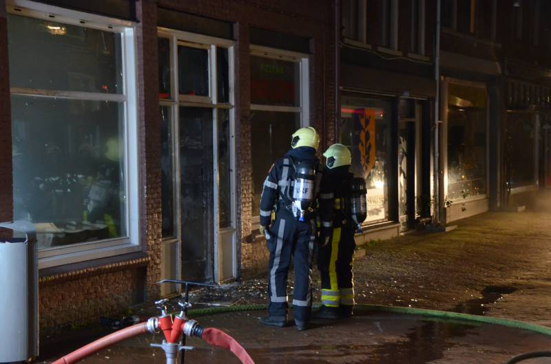 Brand achter de voordeur van Pizzeria Rigoletto