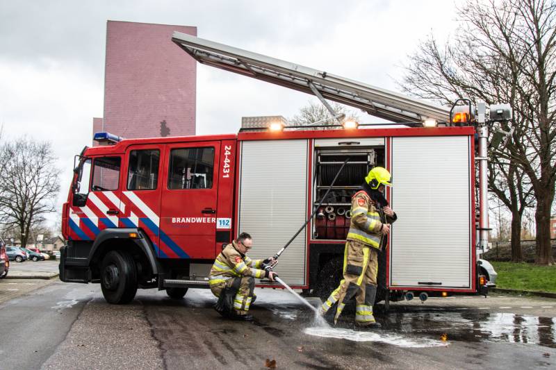 Meerdere takken op het spoor door storm Ciara