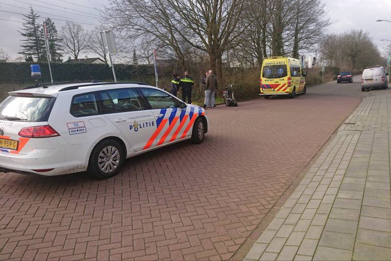 Scooterrijder en fietser botsen op elkaar