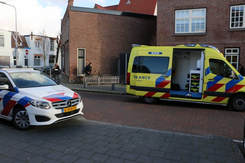 Persoon in scootmobiel ten val