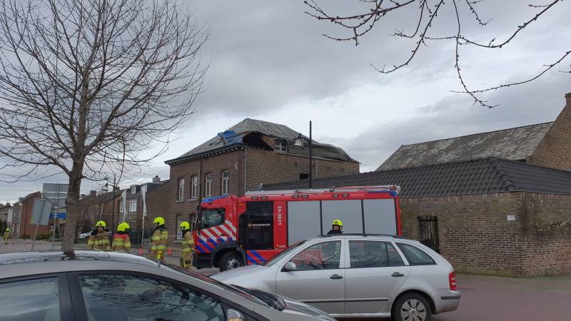 Dak van woning losgewaaid