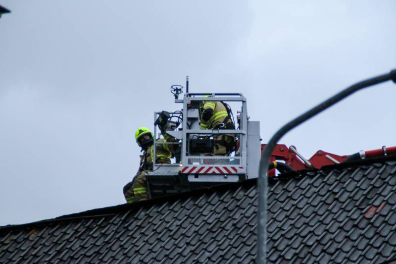 Dakbedekking laat los door harde wind