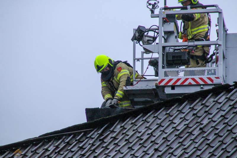 Dakbedekking laat los door harde wind