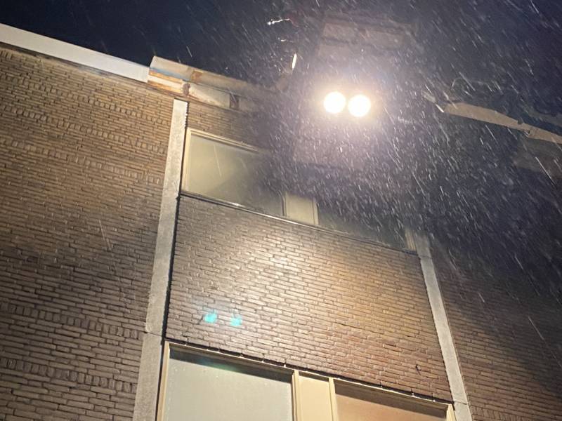 Gevelplaat pand losgewaaid