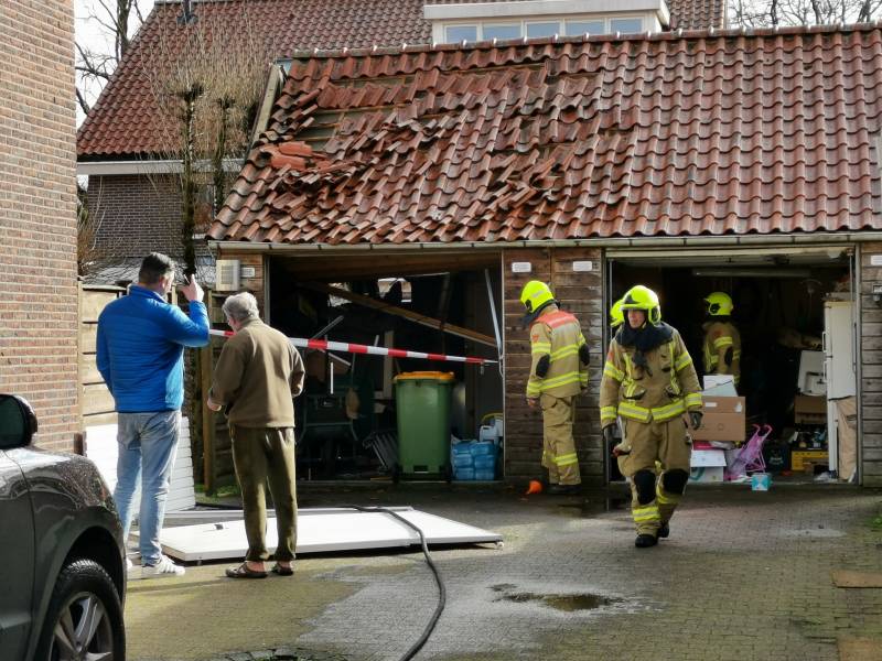 Veel schade na mogelijk brand in schuur