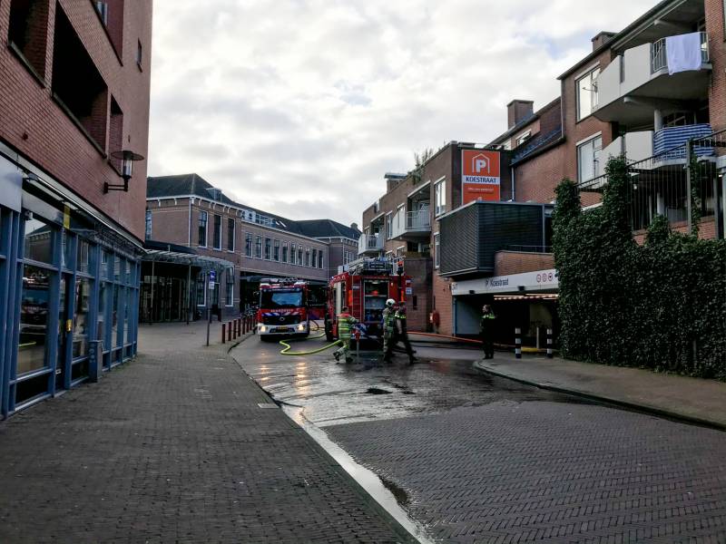 Autobrand in parkeergarage