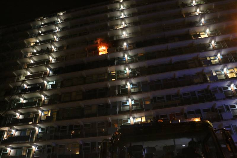 Gewonde bij uitslaande brand in flat