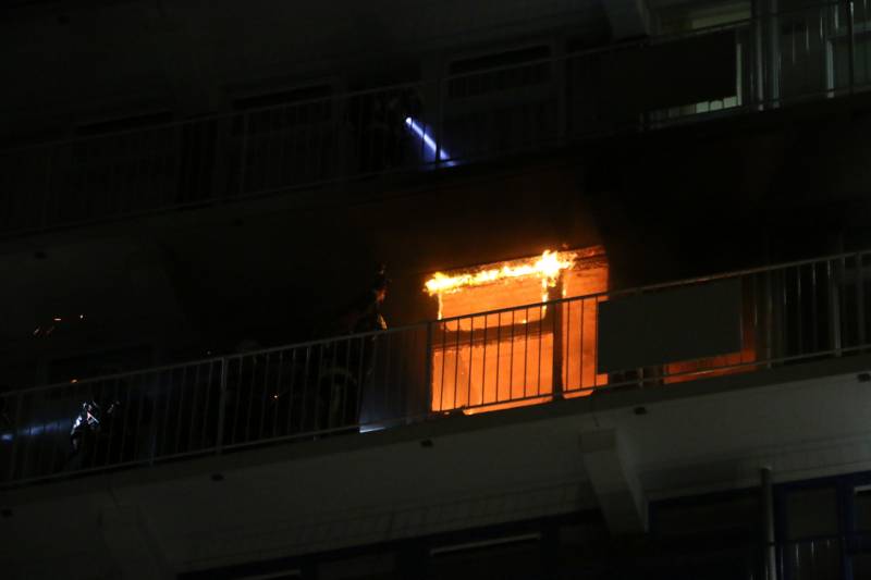 Gewonde bij uitslaande brand in flat